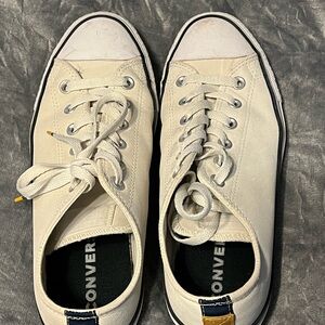 Converse Chuck Taylor Leather low tops. Size 9w/7m